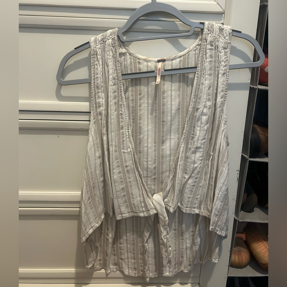 XS Free People tank top - ties in the front